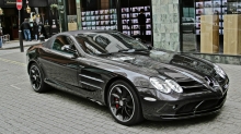  Mercedes-Benz SLR McLaren   